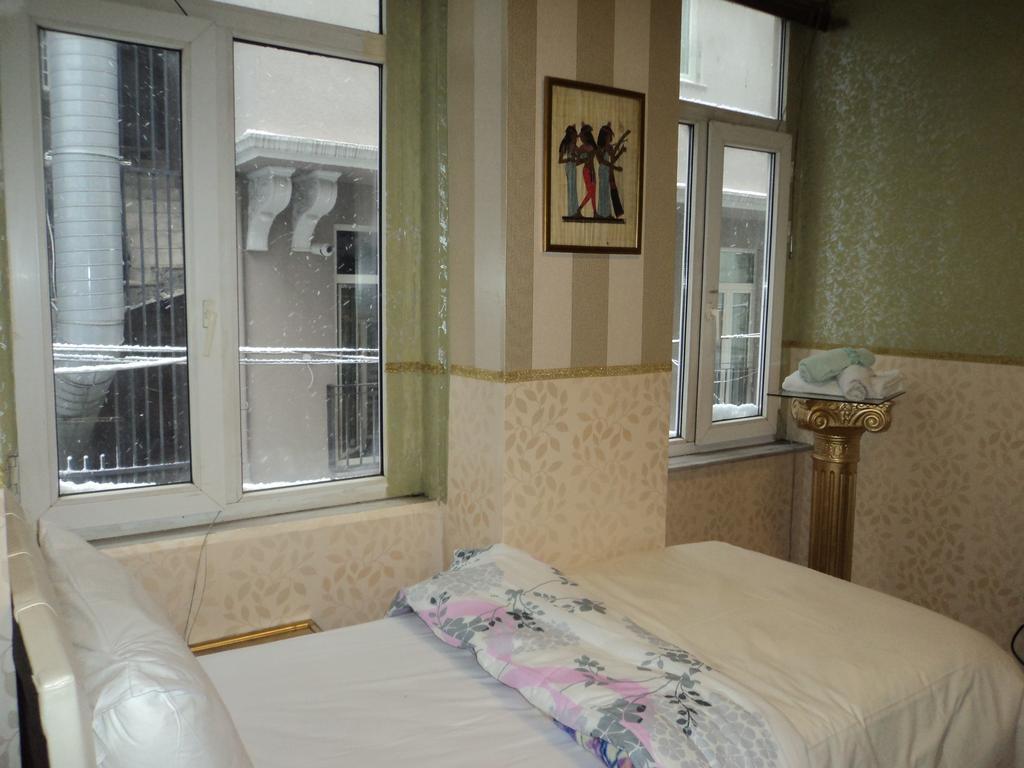 New Redriver Hostel Istanbul Room photo